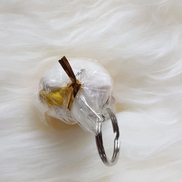 Hello Kitty Sanrio Keychain - NWOT - Picture 3 of 6